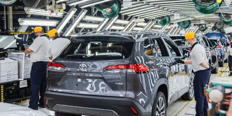 Nova fábrica da Toyota em Sorocaba vai produzir o Corolla a partir de novembro