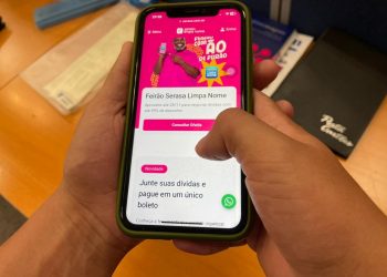 Claro é processada por compartilhamento irregular de dados de clientes com a Serasa